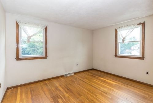 11 Colleen Cir, Billerica MA 01821-5846 exterior