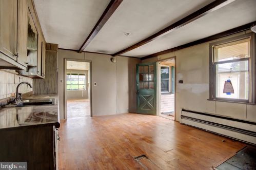 148 Reinholds Rd, Swartzville PA  17569-9654 exterior