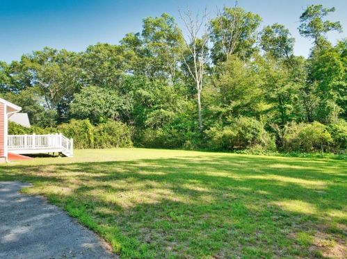 39 Cala Ave, Tiverton RI  02878-3214 exterior