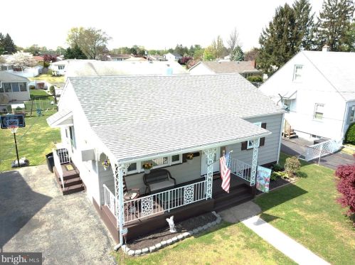 808 Whitehorse Hamilton Square Rd, Trenton, NJ 08610-1112