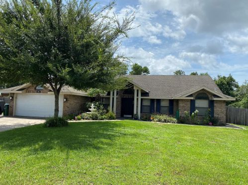 1025 Hancock Dr, Deltona, FL 32725-6423