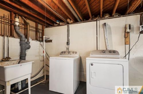 28 Holly St, Old Bridge NJ  08857-2259 exterior