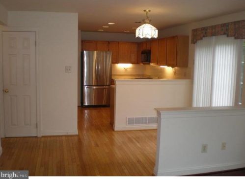 1972 Satter Ct, Yardley PA  19067-7218 exterior