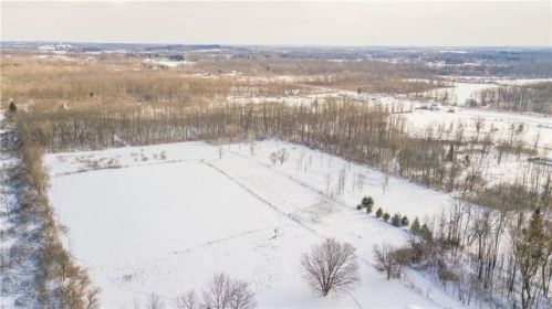 4534 County Line Rd, Macedon, NY 14502-9319