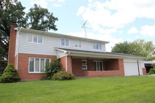 603 13th Ave, Clinton, IA 52732-5119