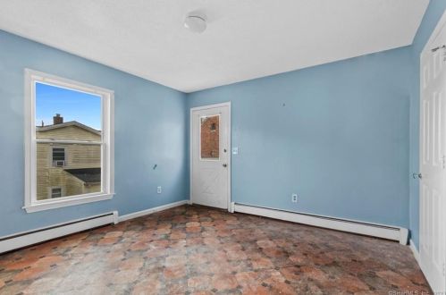 140 Chestnut St, Norwich CT  exterior