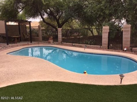 1645 Duskfire Pl, Tucson, AZ 85704-8368