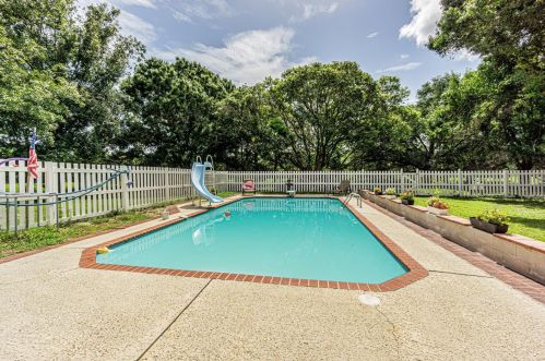 1128 Chert Rock Trl, Wimauma FL  33598-6306 exterior