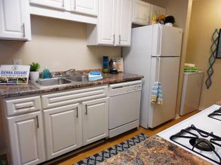 1747 Capital Cir, Tallahassee FL  32303-3115 exterior