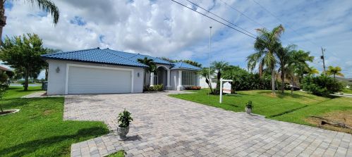 2644 Acacia Ave, Fort Pierce, FL 34987-2209