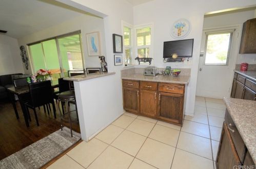 321 Winchester Ave, Glendale CA  91201-2603 exterior