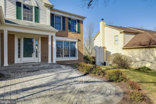 2870 Chevoit Hill Ct, Woodbridge, VA 22191-5116