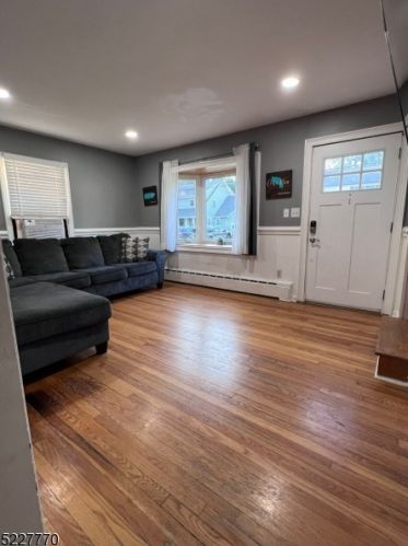 6 George St, Dover NJ  07801-3732 exterior