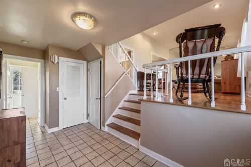 2 Perry Rd, East Brunswick NJ  08816-1324 exterior