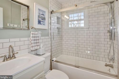 6618 Huntsman Blvd, Springfield VA 22152-2622 exterior