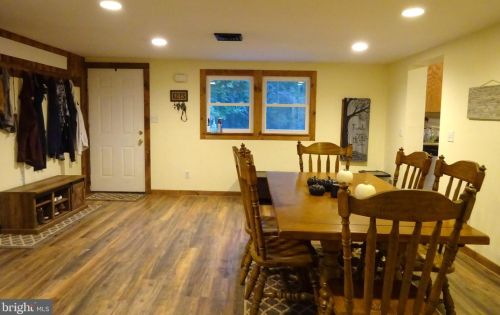 739 Meadow Mountain Dr, Mc Connellsburg, PA 17233-8281