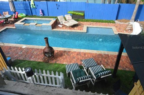 1207 Jefferson St, Orlando, FL 32801-2107