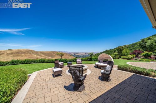 1087 Hawkshead Cir, San Ramon CA  94583-6003 exterior