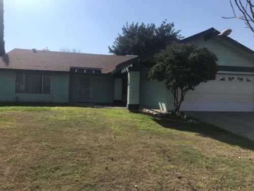 27332 San Carlos Ave, Madera, CA 93637-6129