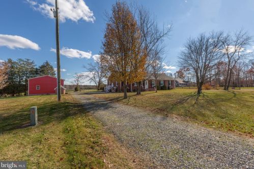 6149 Courthouse Rd, Spotsylvania VA  22551-6111 exterior