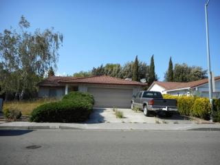 2051 Woolner Ave, Fairfield, CA 94533-5880