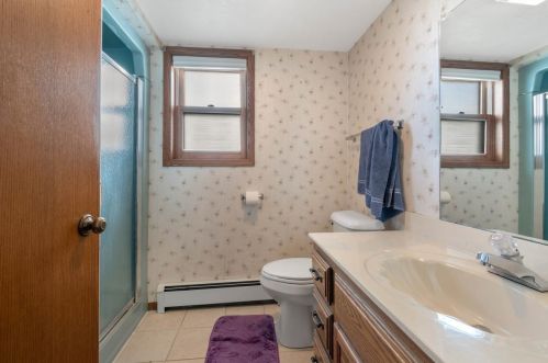 1157 Crestwood Dr, Green Bay WI 54313-5411 exterior