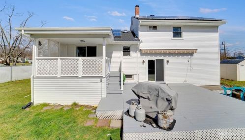 105 Madison Ave, Old Bridge NJ  08857-1339 exterior