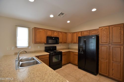 300 Love Rd, San Tan Valley AZ  85143-4805 exterior