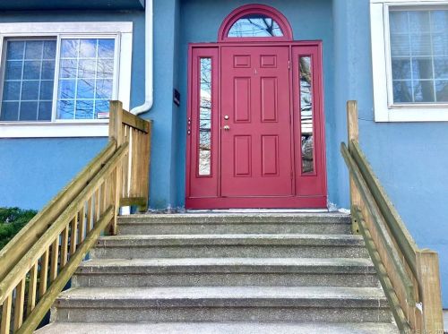 9 Maple Tree Ave, Stamford, CT 06906-2251