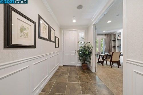 301 Lavender Way, Oakley, CA 94561-1868