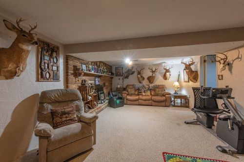 741 Sara Ln, Verona PA  15147-2636 exterior