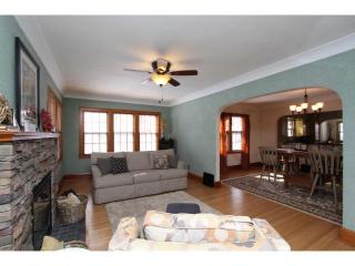 3091 Fairview Ave, Saint Paul, MN 55113-1244