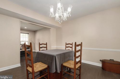 13461 Princedale Dr, Woodbridge VA  22193-3865 exterior