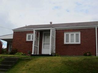 123 Delrose Dr, Mckeesport, PA 15133-2111