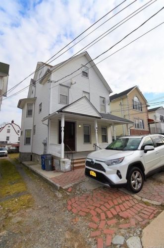 43 8th Ave, Mount Vernon NY  10550-1965 exterior