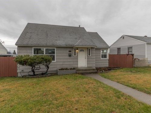 1220 Lacrosse Ave, Spokane WA  99207-1750 exterior