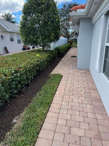 4521 Ossabaw Way, Naples, FL 34119-9564