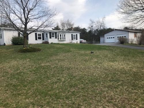 1011 Cranes Gap Rd, Carlisle PA  17013-9635 exterior