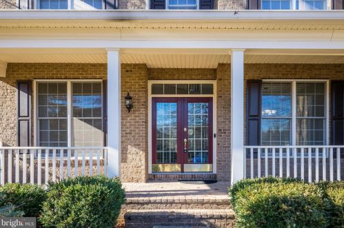 5410 Dabneys Mill Ct, Haymarket VA  20169-4519 exterior