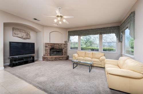 1118 Souza Dr, Folsom CA  95762-7555 exterior