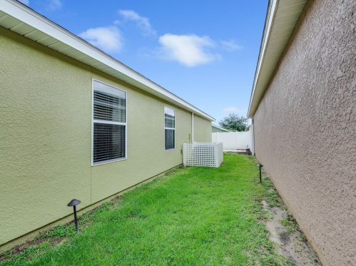 12301 48th Loop, Oxford FL  34484-9604 exterior