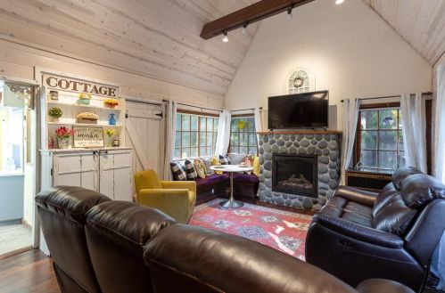 212 Riverside Ave, Ben Lomond CA  95005-9588 exterior