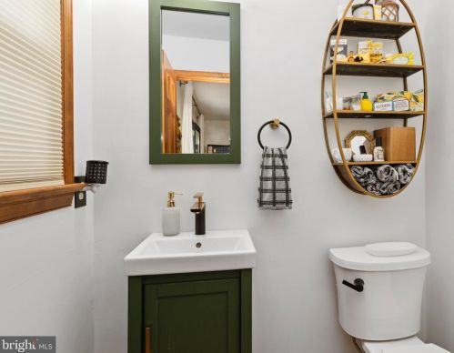 63 Fairway Dr, Camp Hill PA  17011-2065 exterior