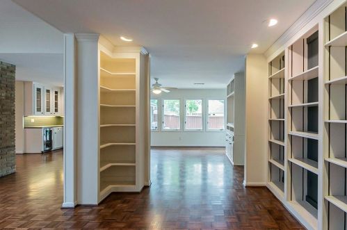 4927 Forest Bend Rd, Dallas TX  75244-6512 exterior