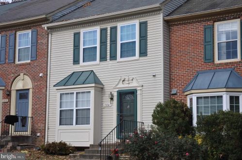 7334 Rhondda Dr, Lorton VA  22079-1544 exterior