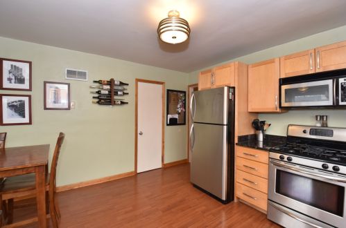 2827 87 St, Milwaukee WI 53222-4730 exterior