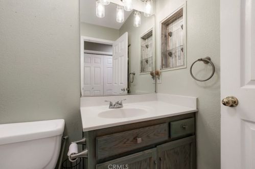 12 Wysong Ct, Chico CA  95928-7647 exterior