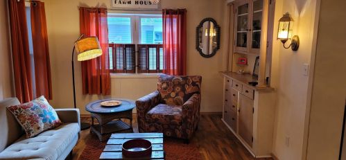 1116 1st St, Faribault, MN 55021-4906