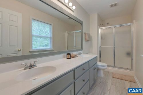 79 Ponderosa Ln, Bybee VA  22963-2405 exterior