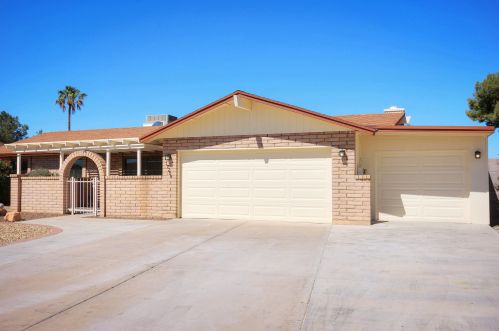 17208 36th Ln, Glendale, AZ 85308-4308